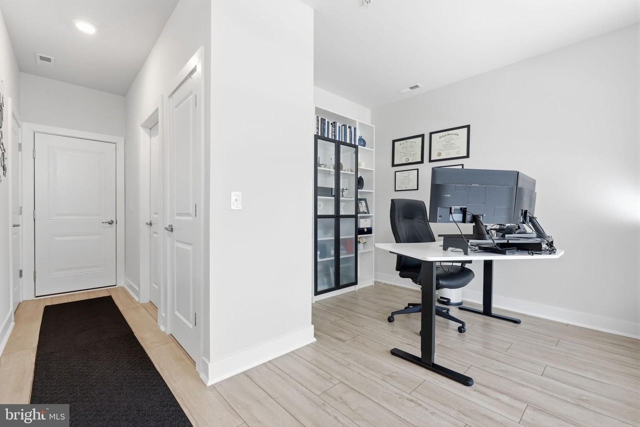 124 Annapolis St - Photo 5 of 45