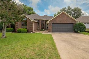 2117 N Aspenwood Dr - Photo 1 of 1