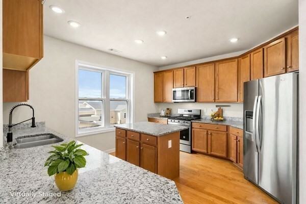 130 University Ave #1312 - Photo 3 of 24
