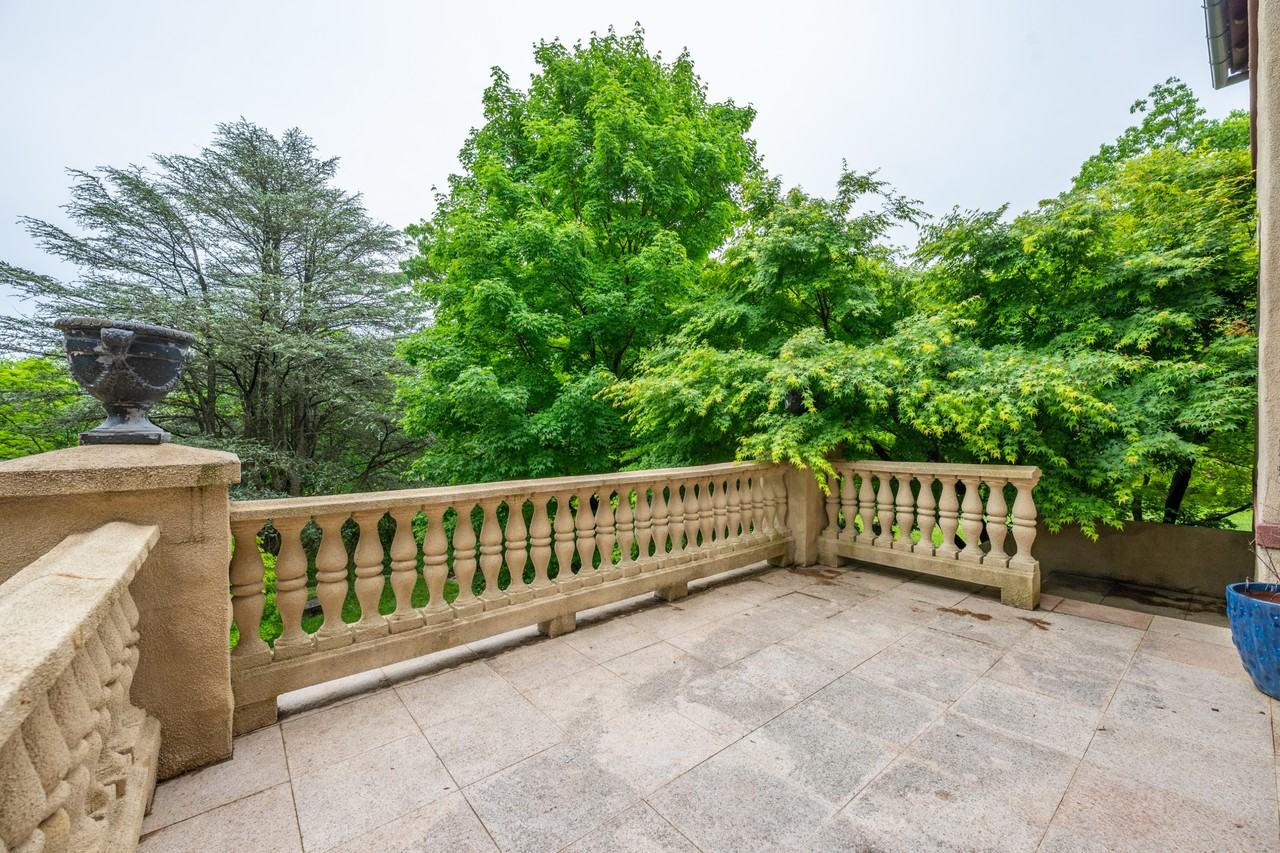 50 Rock Spring Rd #1 - Photo 5 of 35