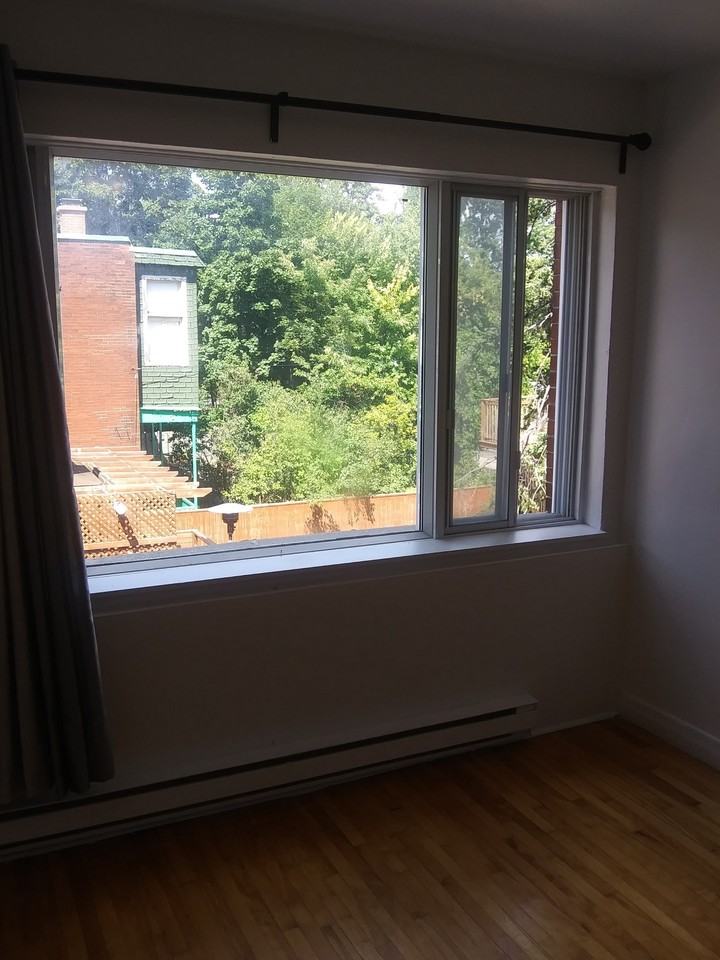 5841 Rue Sherbrooke Ouest #101 - Photo 5 of 5