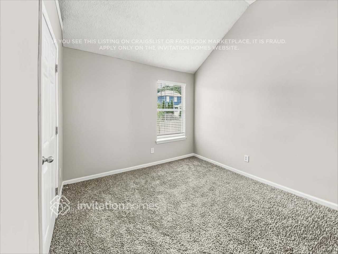 345 Barshay Dr - Photo 7 of 20