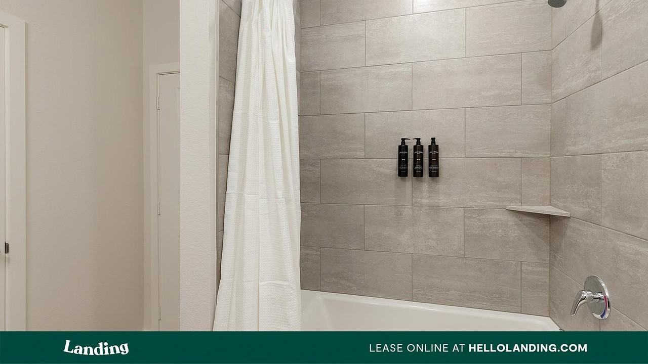5219 Rogers Rd - Photo 4 of 50
