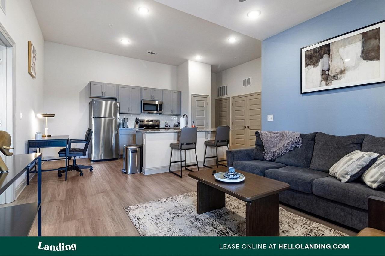 200 Mirage Ave - Photo 2 of 50