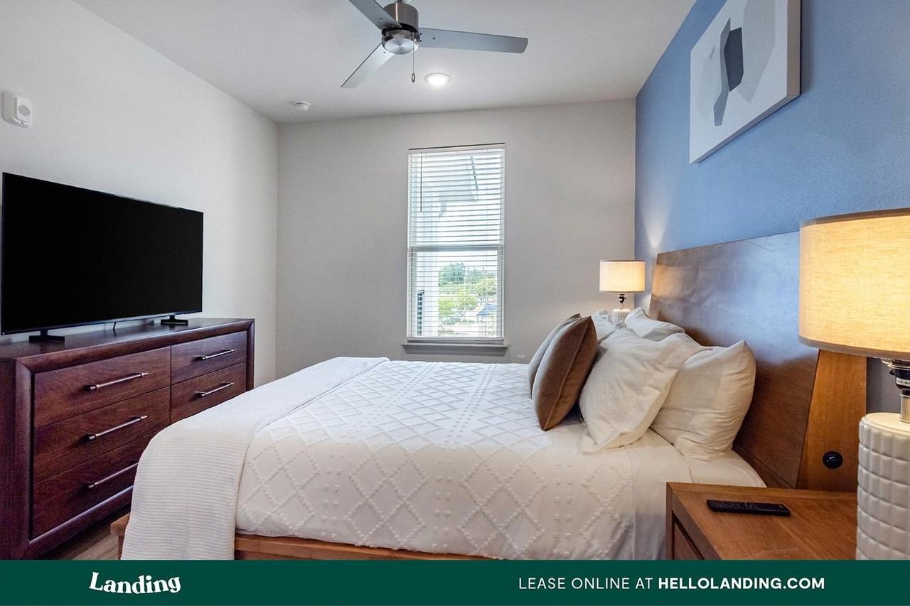 200 Mirage Ave - Photo 6 of 50