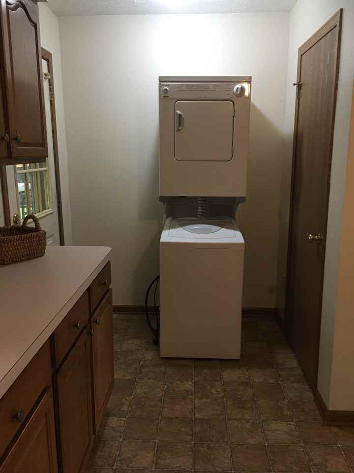 334 Oakdale Circle - Photo 3 of 11
