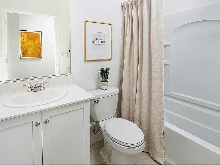 8375 Valpane Way - Photo 5 of 9