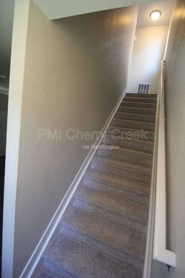 2406 S Troy Ct - Photo 3 of 10