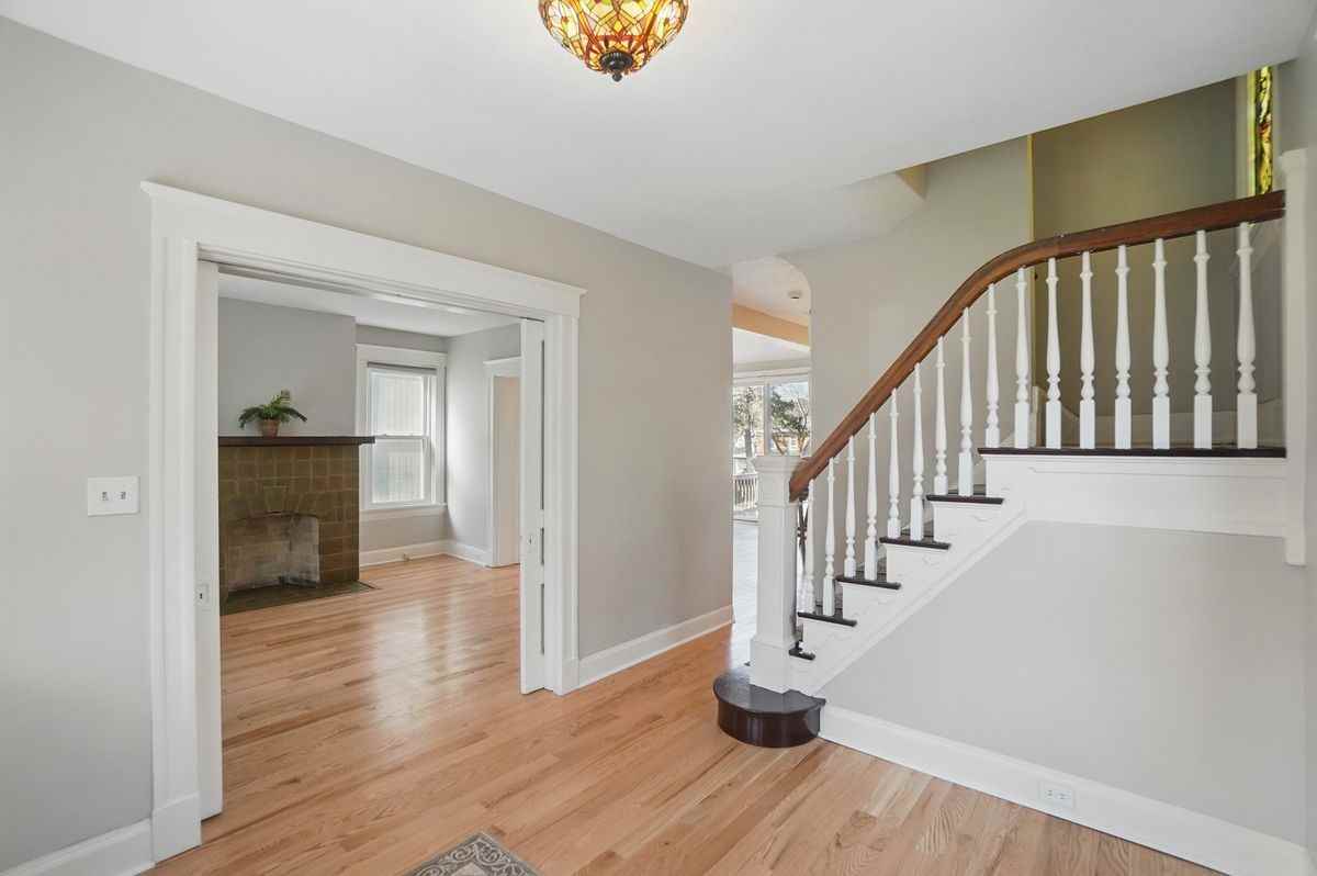 3439 Duncan Ave - Photo 3 of 11