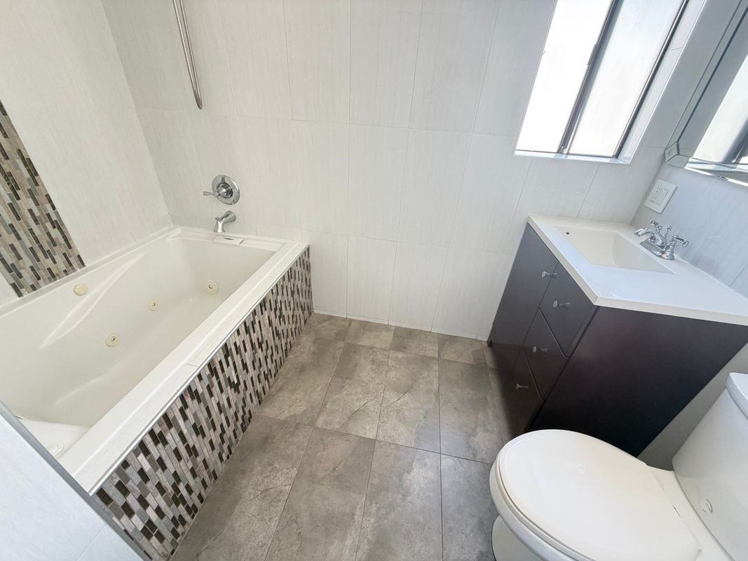 13203 Vanowen St - Photo 7 of 9