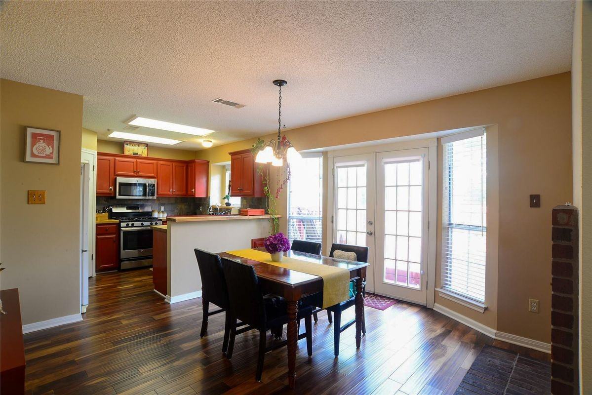 2405 Raintree Path - Photo 7 of 24
