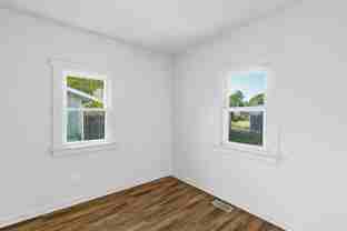 2137 26th St Ne - Photo 1 of 1