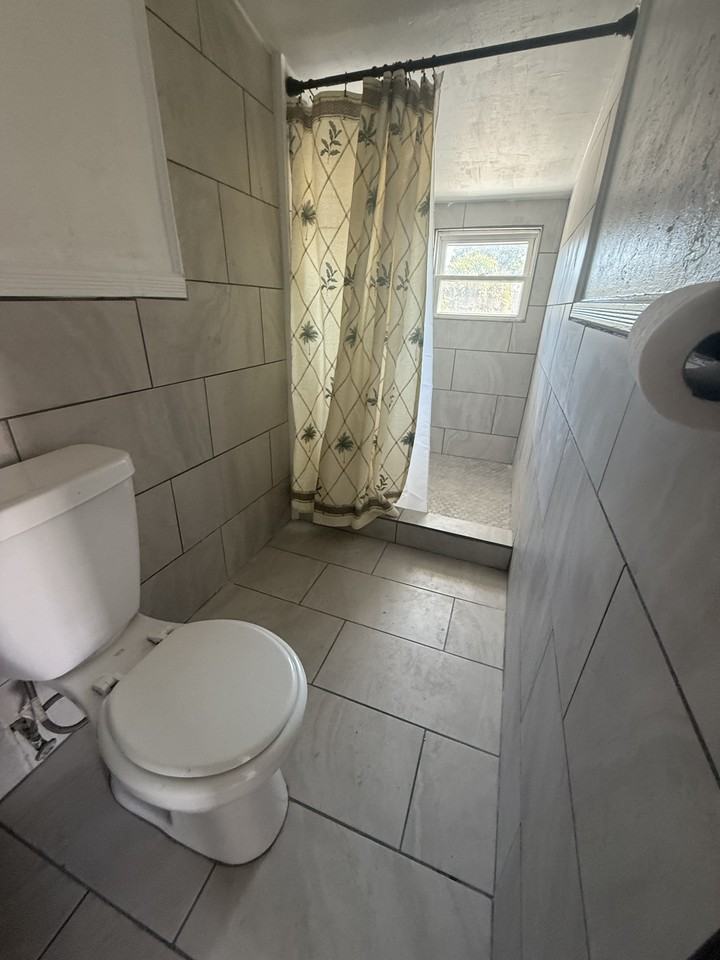 19 South Hollywood Avenue #4 - Photo 7 of 19