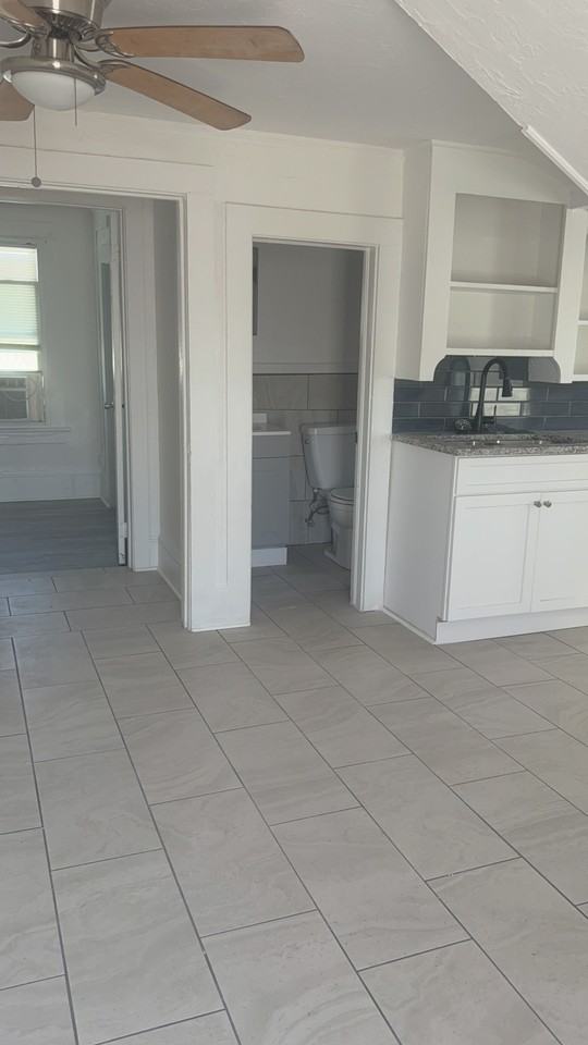 19 South Hollywood Avenue #4 - Photo 6 of 19
