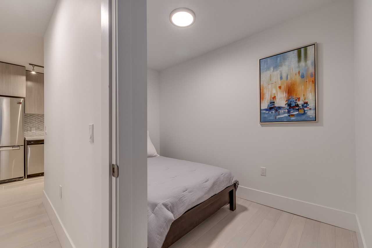 1425 Haro Street - Photo 10