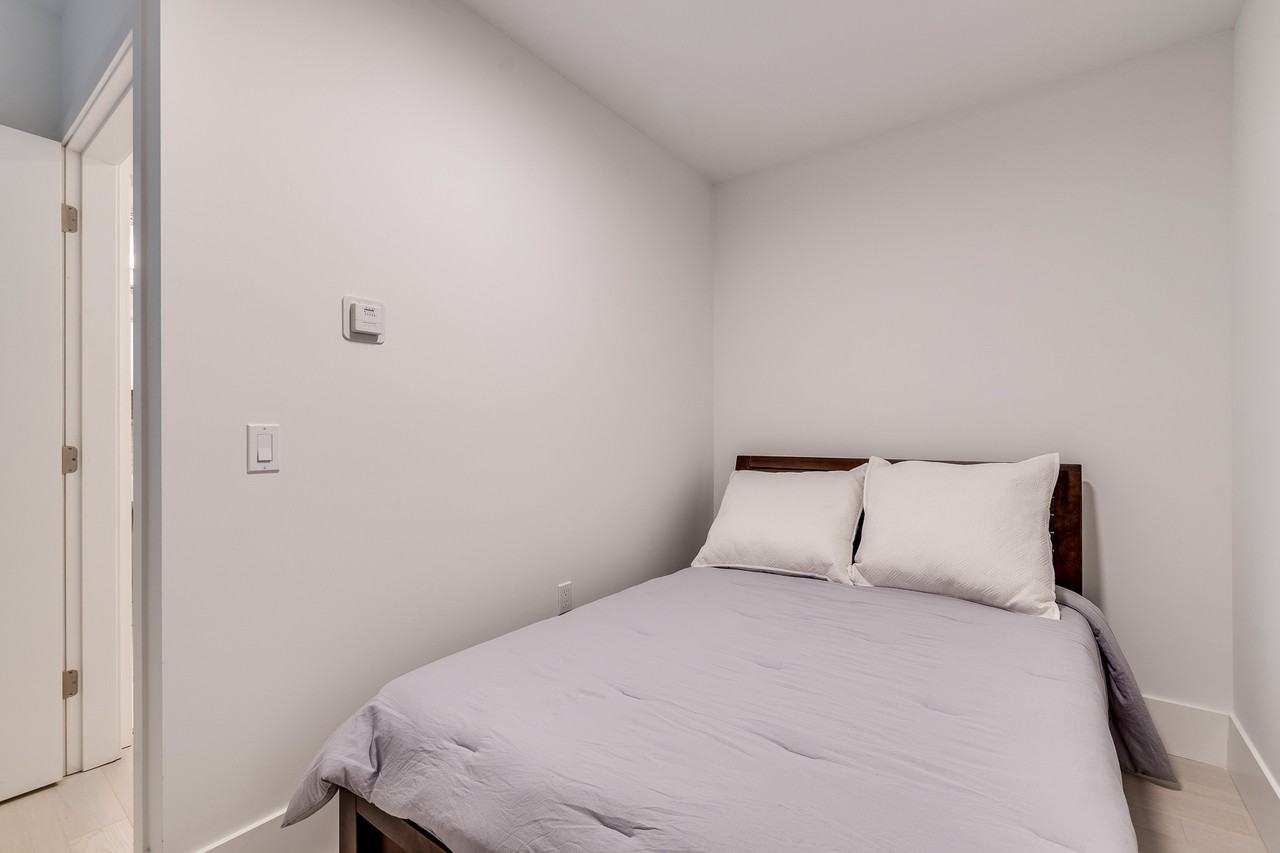 1425 Haro Street - Photo 11