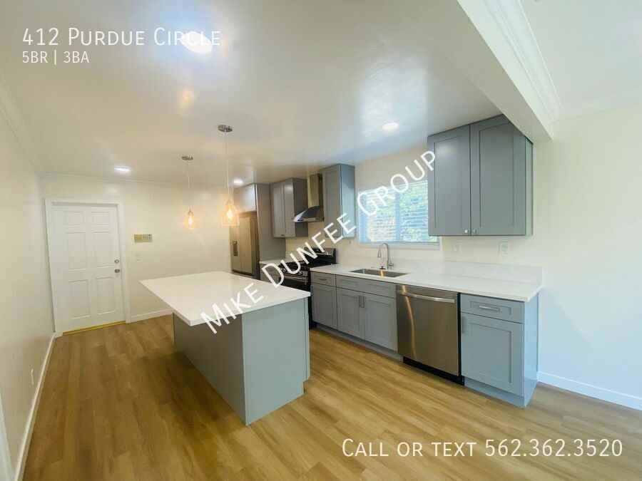 412 Purdue Cir - Photo 6 of 47
