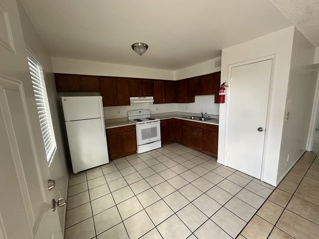 1625 E Wood St Phoenix Az #102 - Photo 2 of 3