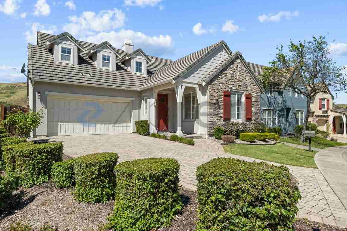 4277 Bromley Ct - Photo 4 of 41
