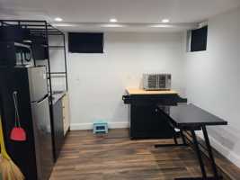 featured image of 2539 Hubbard St #3