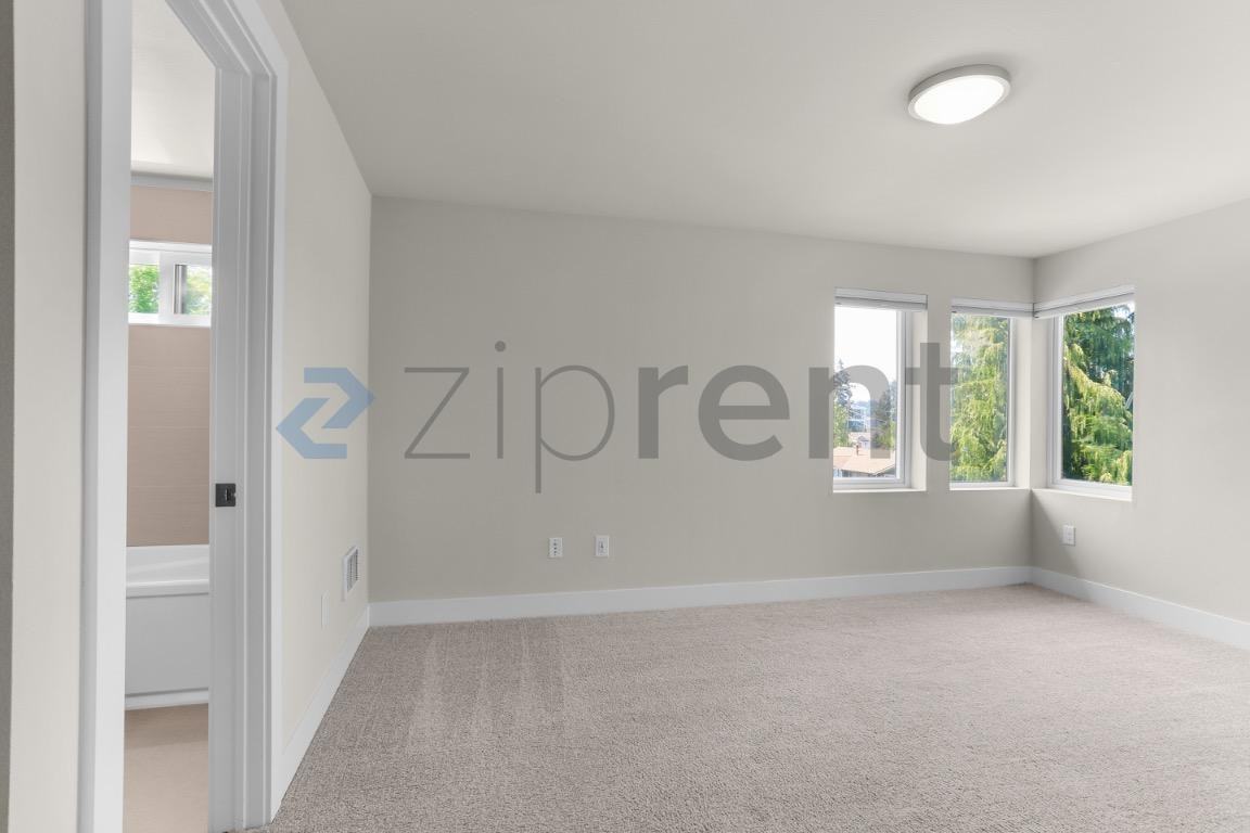 16929 Ne 82nd St #3 - Photo 4 of 21