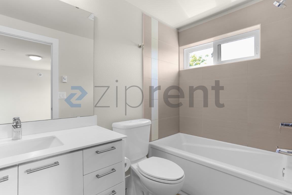 16929 Ne 82nd St #3 - Photo 6 of 21