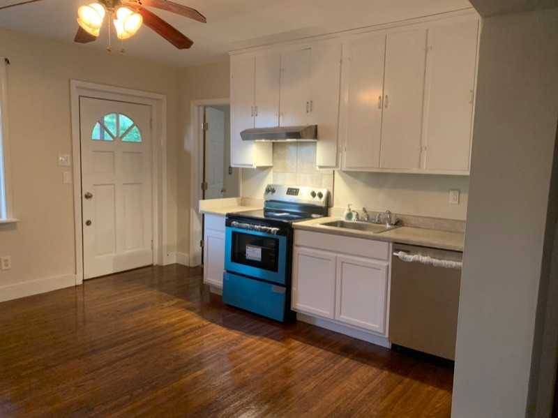 2308 Courthouse Rd - Photo 2 of 19