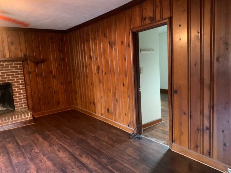 2308 Courthouse Rd - Photo 3 of 19