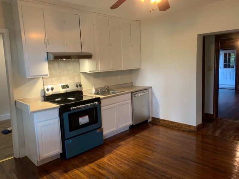 2308 Courthouse Rd - Photo 5 of 19