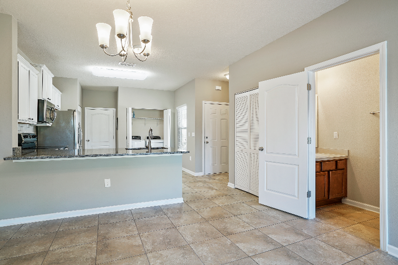 727 Servia Dr - Photo 6 of 23