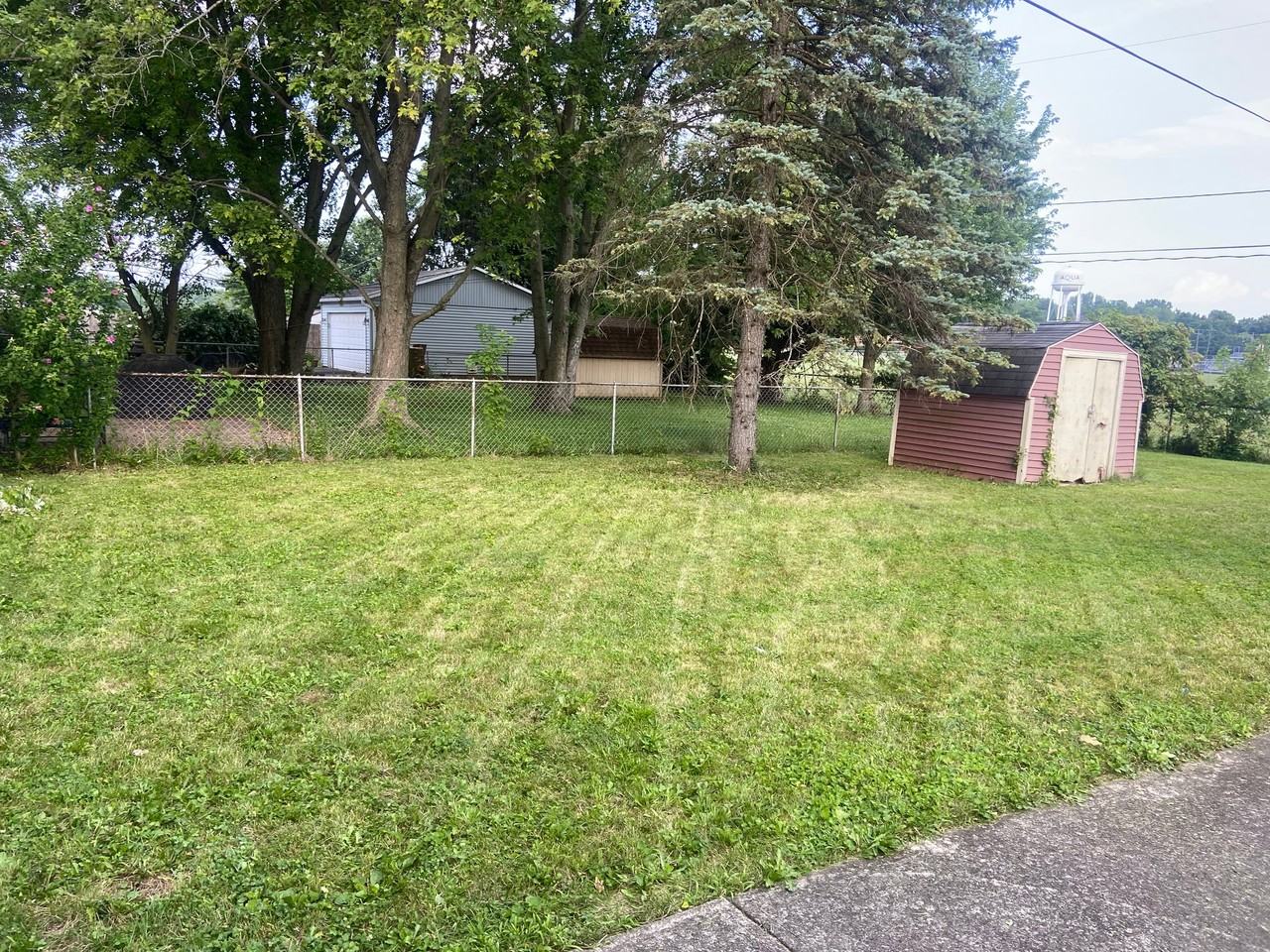 3447 Arnsby Rd - Photo 2 of 16