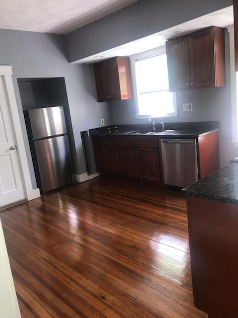 35 Greenwood St #3 - Photo 3 of 18