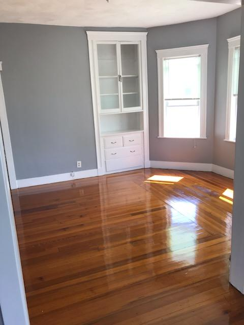 35 Greenwood St #3 - Photo 6 of 18