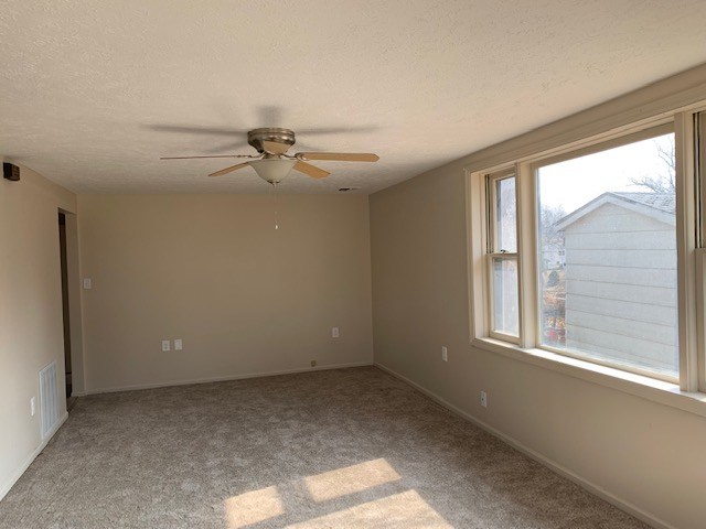 301 S 14th St - Photo 5 of 11