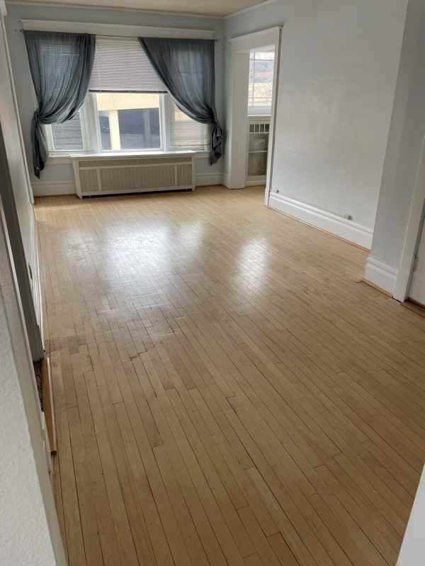 418 S 4th St #6 - Photo 3 of 13