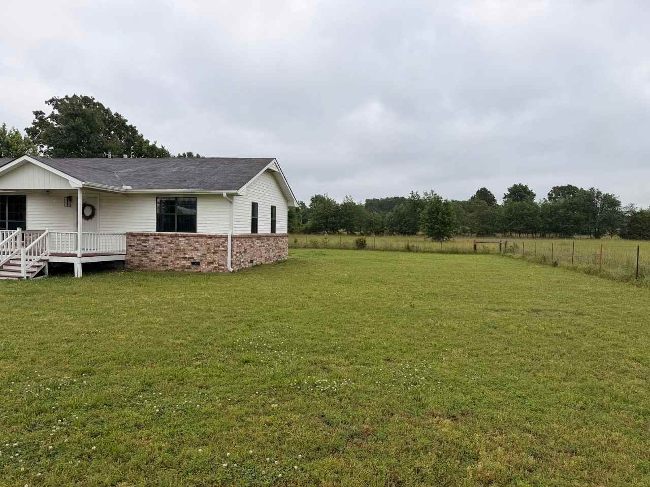 18613 E Shepherd Rd - Photo 4 of 20