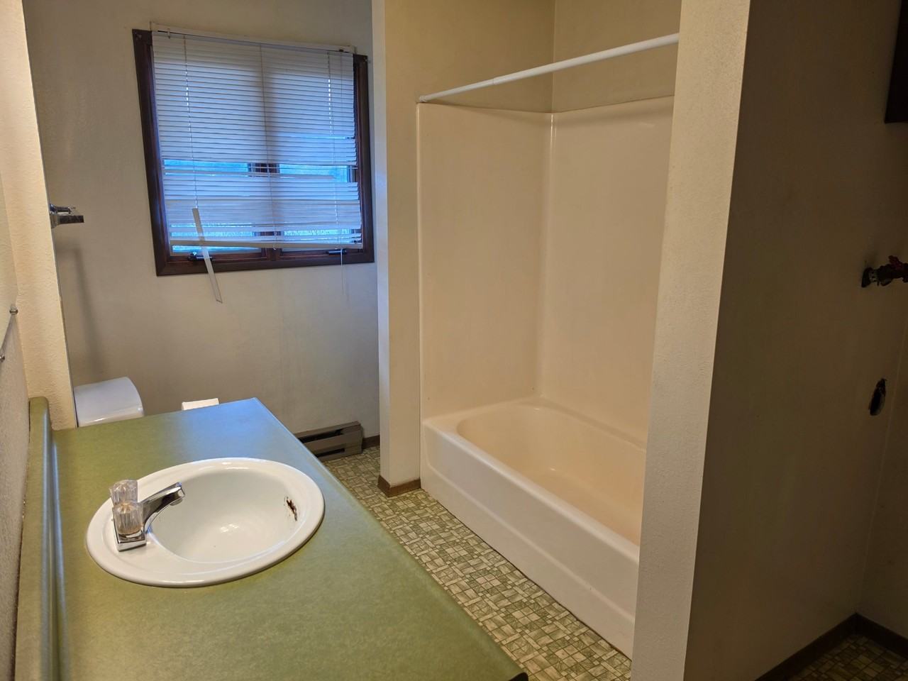 313 Nevada Ave #4 - Photo 4 of 11