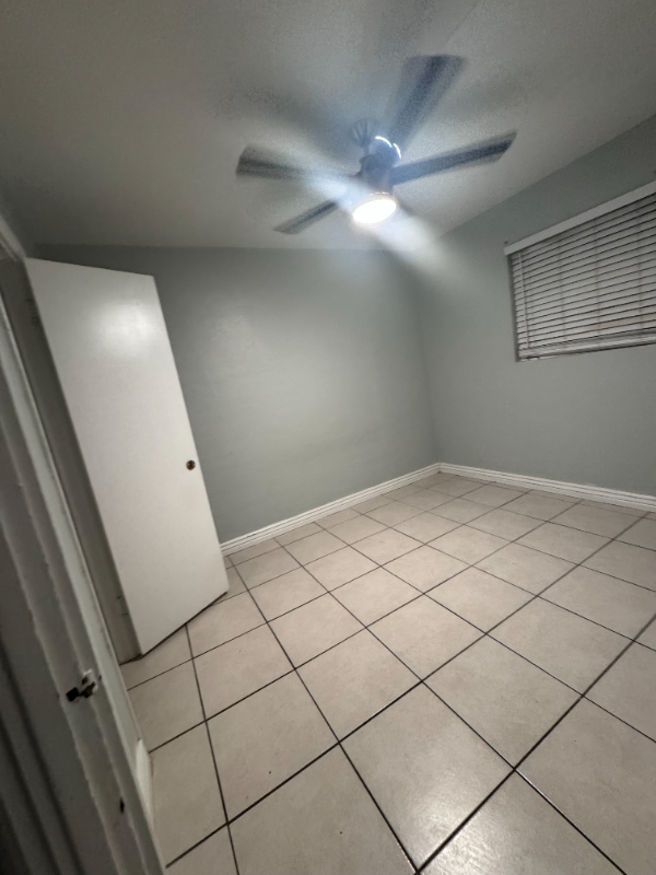 6144 N 35th Dr - Photo 3 of 6