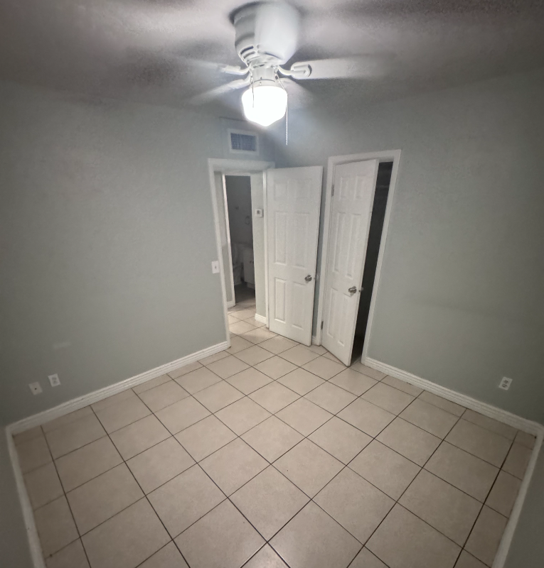 6144 N 35th Dr - Photo 5 of 6