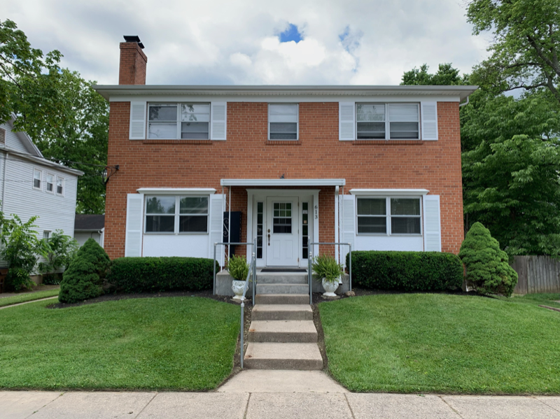 613 Pike St #3