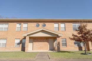 300 Veterans Dr #C - Photo 1 of 1