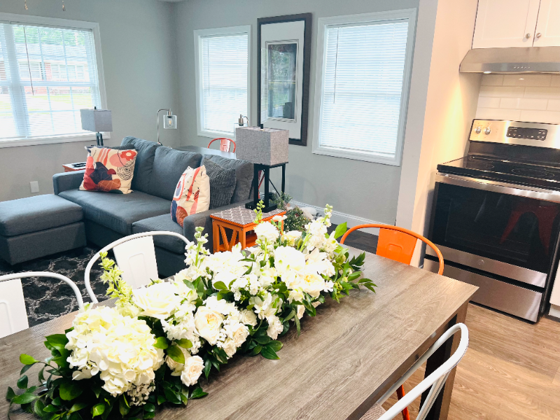16 N Elm Ave - Photo 6 of 17