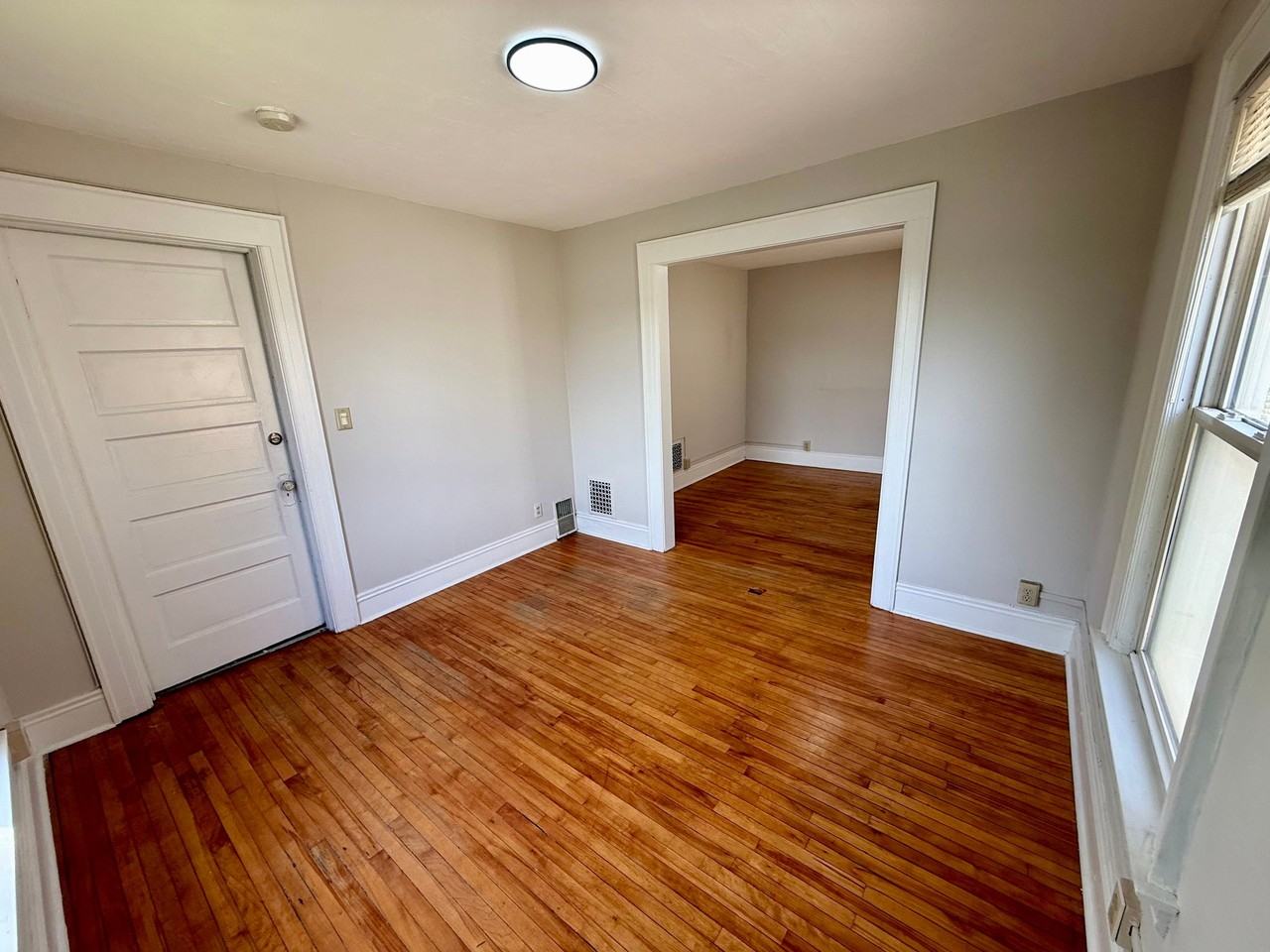 1919 Burnet Ave #FL2 - Photo 6 of 7