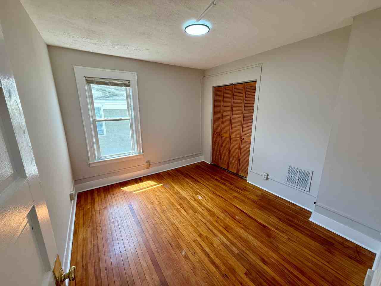 1919 Burnet Ave #FL2 - Photo 7 of 7