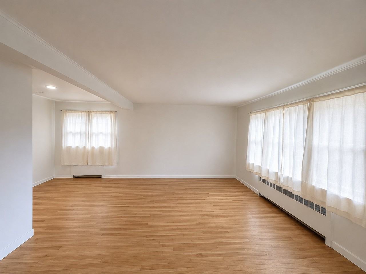 512 Nassau Blvd #1A - Photo 2 of 11