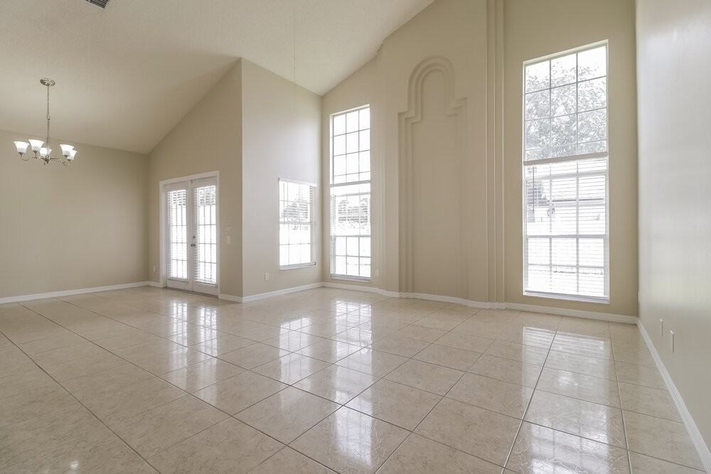 8603 Fort Jefferson Blvd - Photo 4 of 17