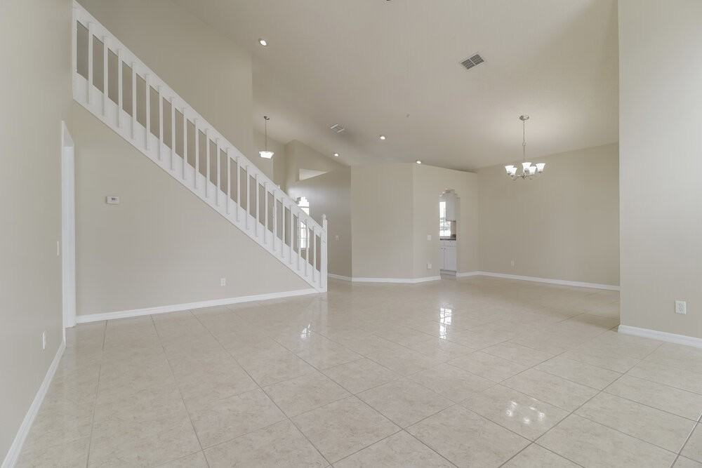 8603 Fort Jefferson Blvd - Photo 5 of 17