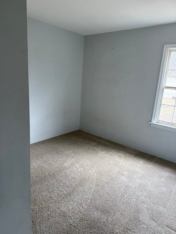 138 W Laurel Ave - Photo 2 of 7