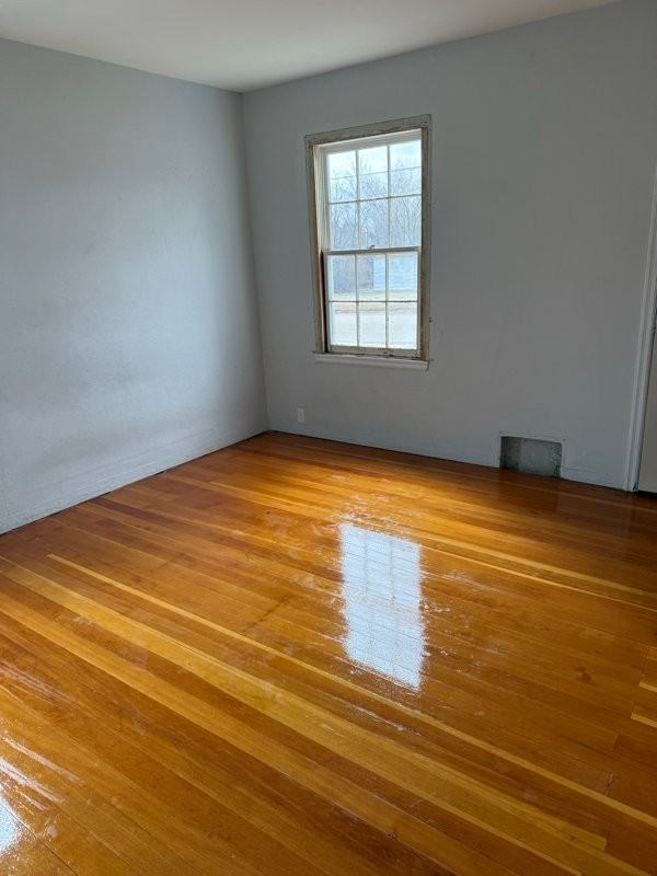 138 W Laurel Ave - Photo 3 of 7