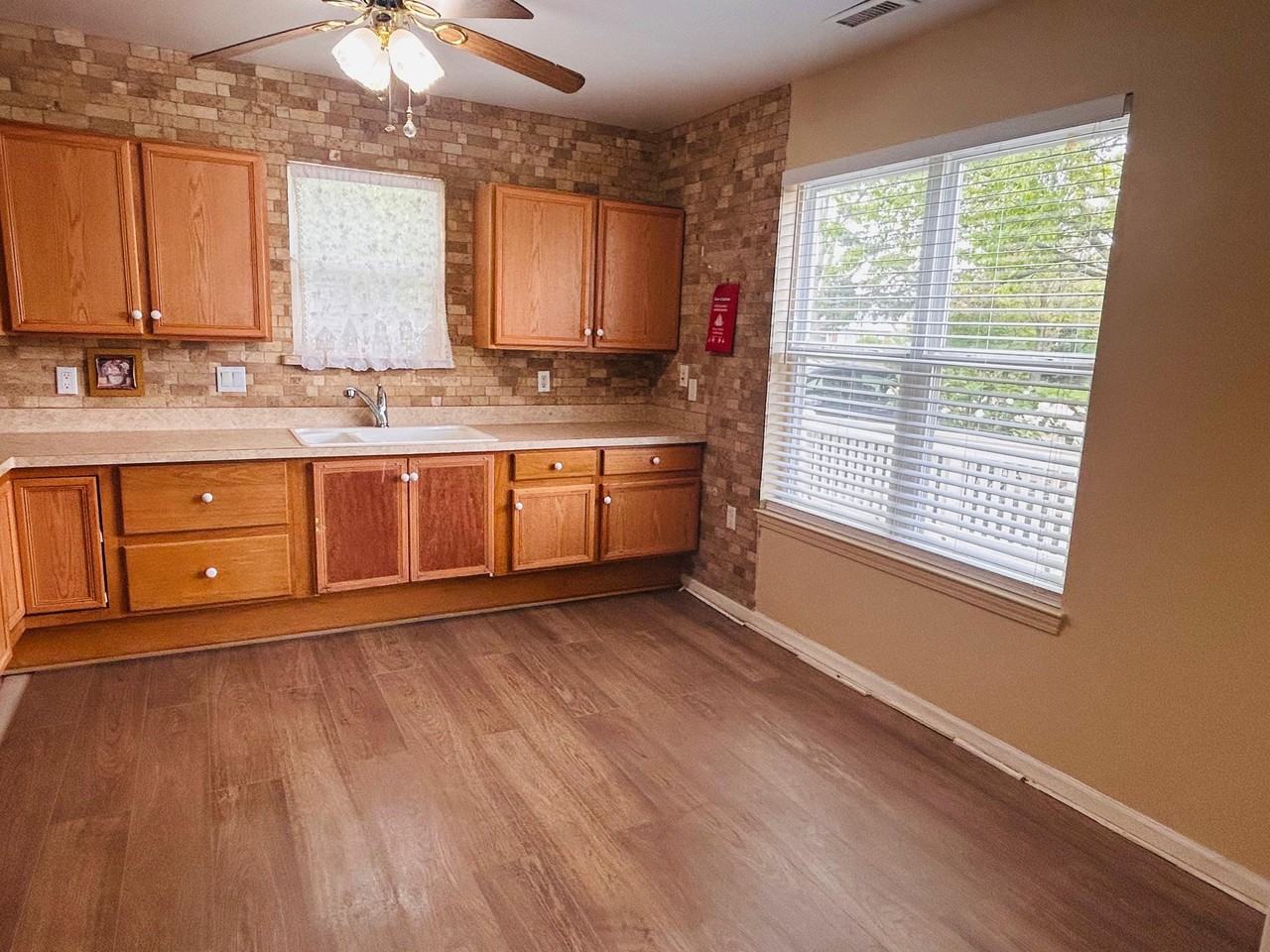 65 Westover St - Photo 3 of 9